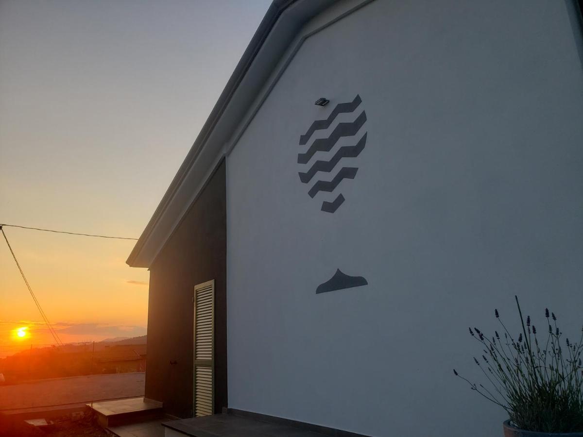 Vinomare Guesthouse Fosdinovo Dış mekan fotoğraf